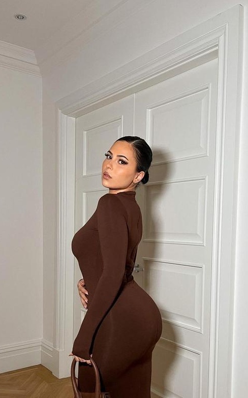 Descubra a Tatiane Fernanda sua companhia perfeita hoje 1 Mis Fotos