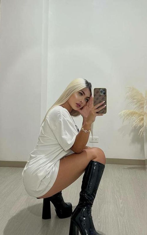Descubra a Magia de Amanda Raquel em Sua Vida